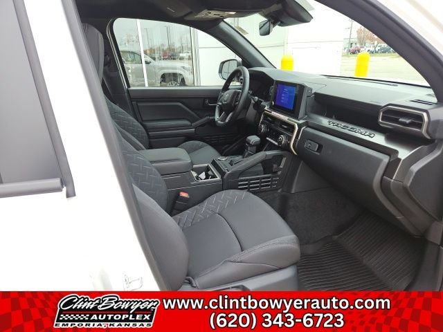 2025 Toyota Tacoma SR5