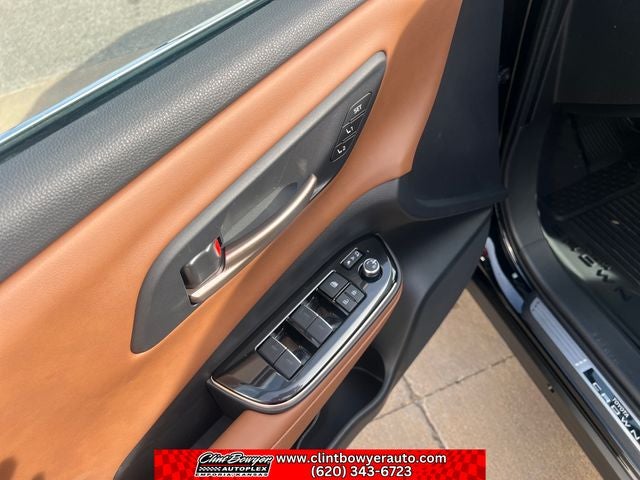 2026 Toyota Toyota Crown Signia Limited