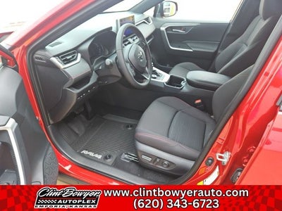 2025 Toyota RAV4 Plug-in Hybrid SE