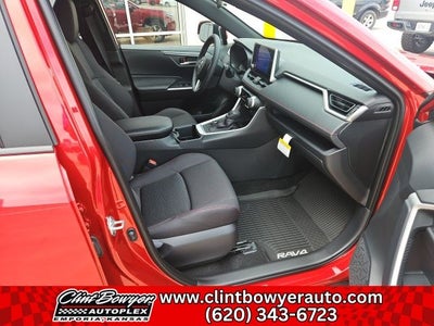 2025 Toyota RAV4 Plug-in Hybrid SE