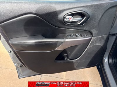 2022 Jeep Cherokee Latitude Lux