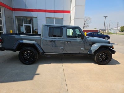 2025 Jeep Gladiator Nighthawk