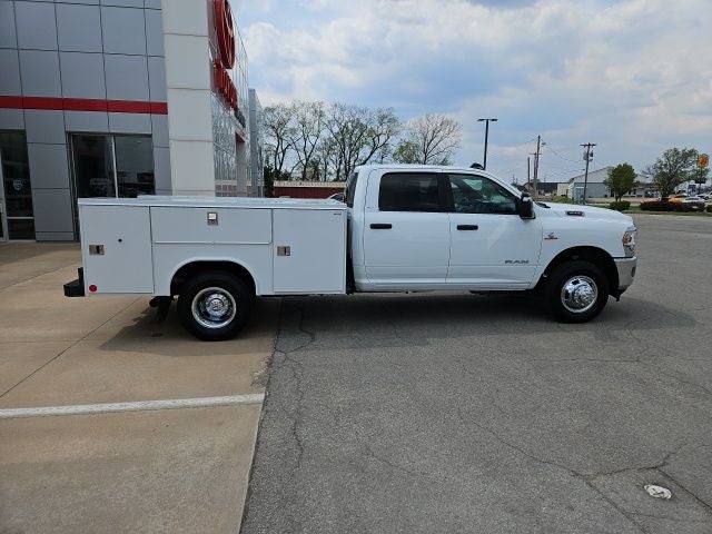 2024 RAM 3500 SLT