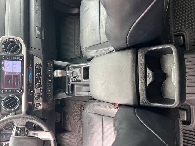 2022 Toyota Tacoma Limited V6