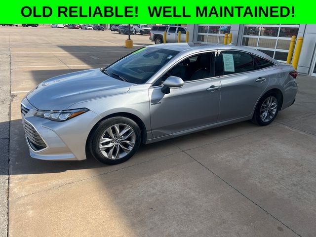 2019 Toyota Avalon Hybrid XLE Plus