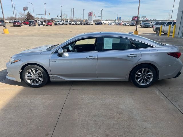 2019 Toyota Avalon Hybrid XLE Plus