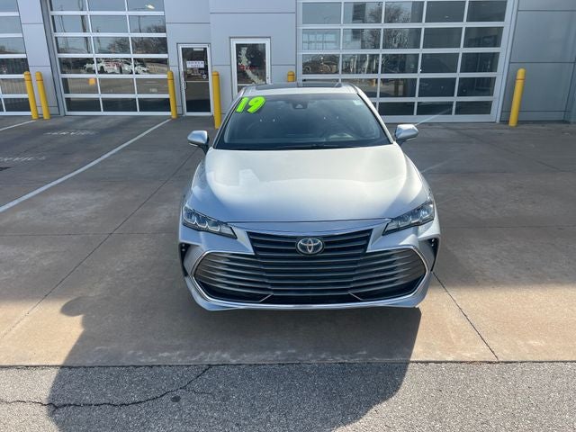2019 Toyota Avalon Hybrid XLE Plus