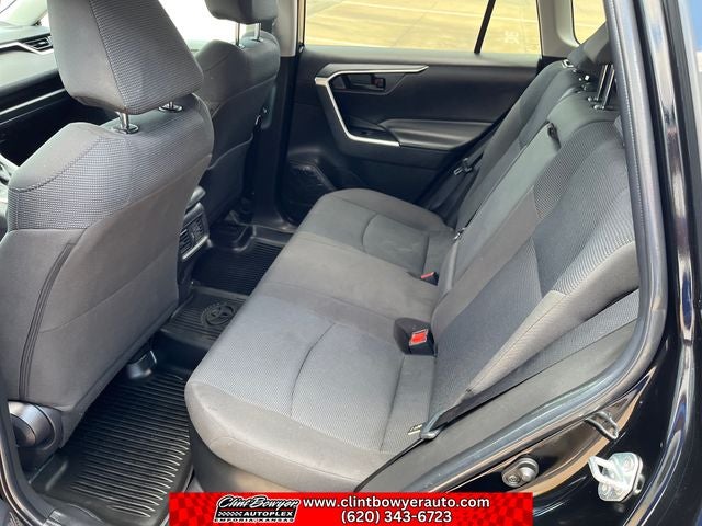 2022 Toyota RAV4 Hybrid LE