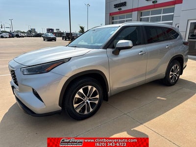 2024 Toyota Highlander Hybrid XLE