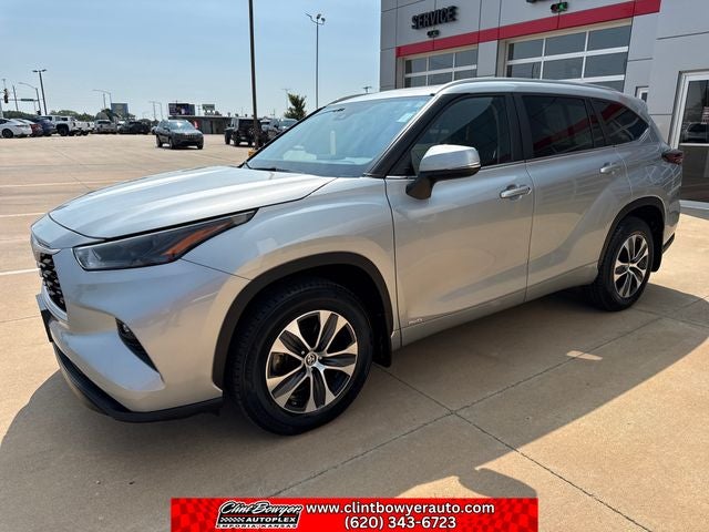 2024 Toyota Highlander Hybrid XLE