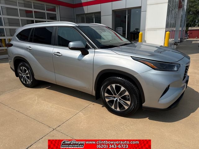 2024 Toyota Highlander Hybrid XLE