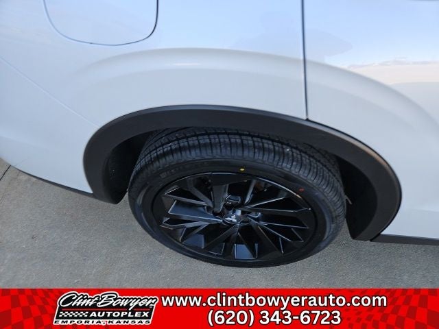 2024 Mitsubishi Outlander SE Black Edition w/Pano Roof