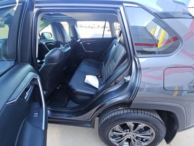 2022 Toyota RAV4 Hybrid XLE Premium