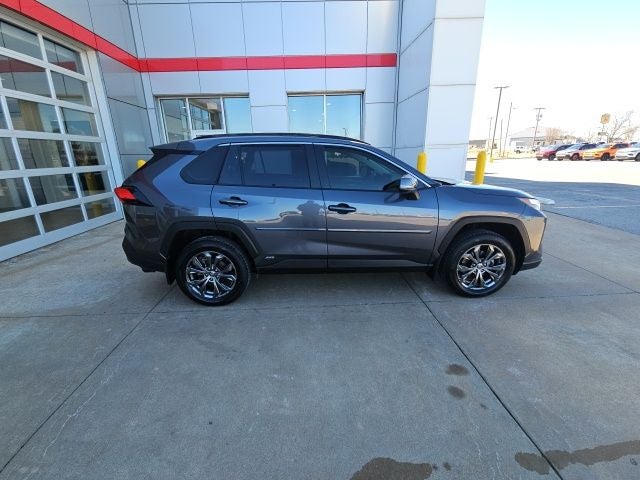 2022 Toyota RAV4 Hybrid XLE Premium